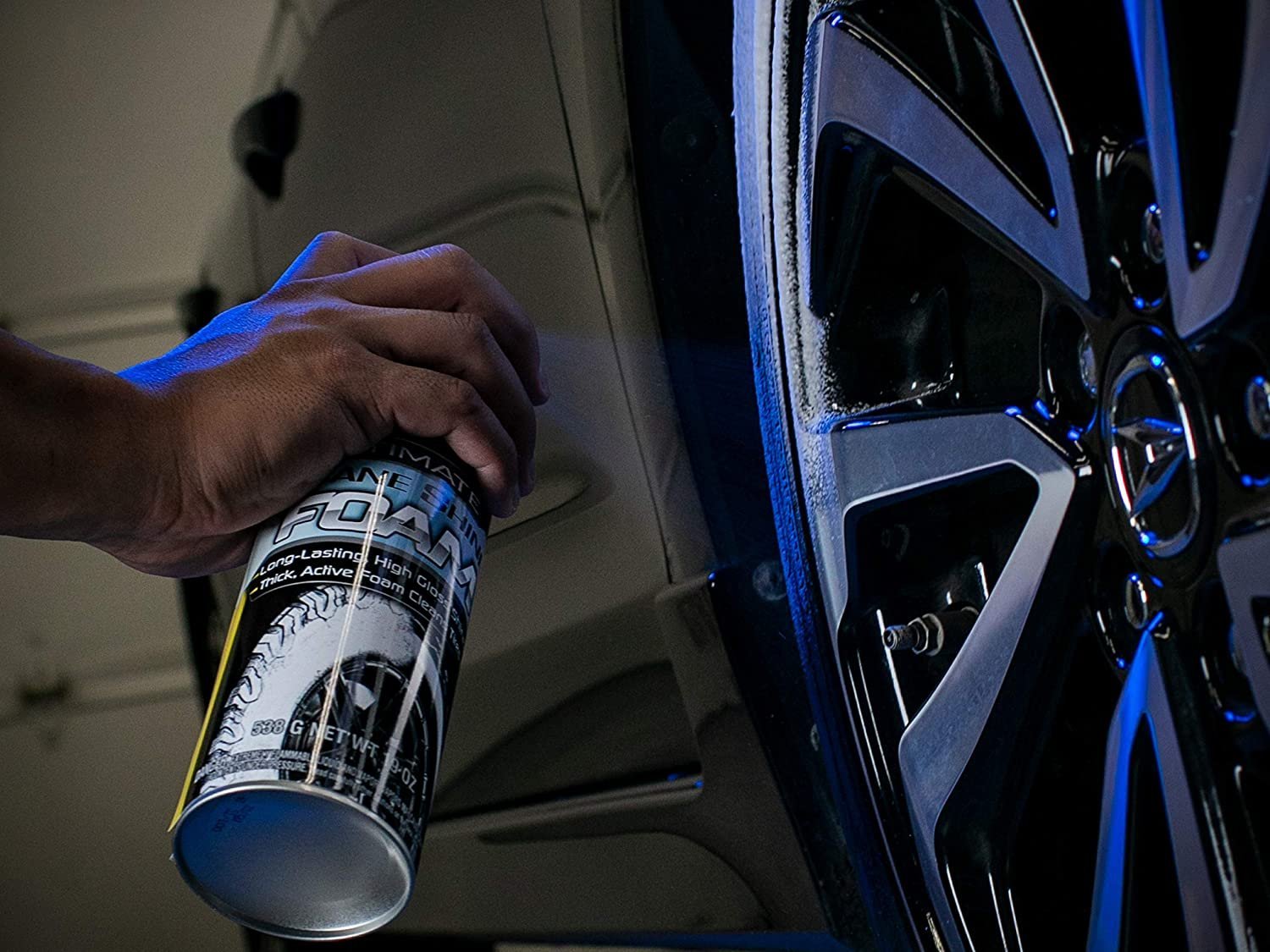 Spray cu spuma pentru luciu anvelope MEGUIAR`S Ultimate Insane Shine Foam 538g - imagine 5