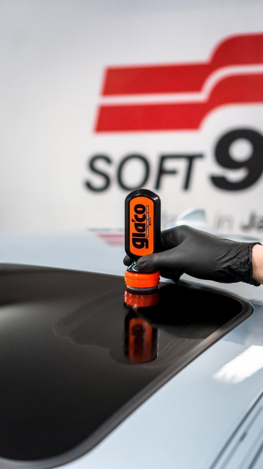 Tratament hidrofob pentru parbriz si sticla cu aplicator inclus Ultra Glaco SOFT99 70ml - imagine 5